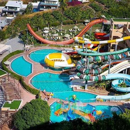 Daire Gold 2+1 Main Building With Free Aquapark